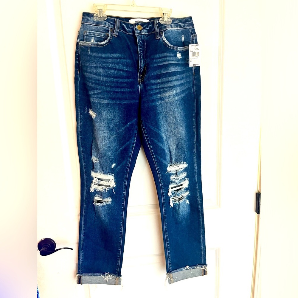 Women’s Mica Distressed Mom Jeans size 28